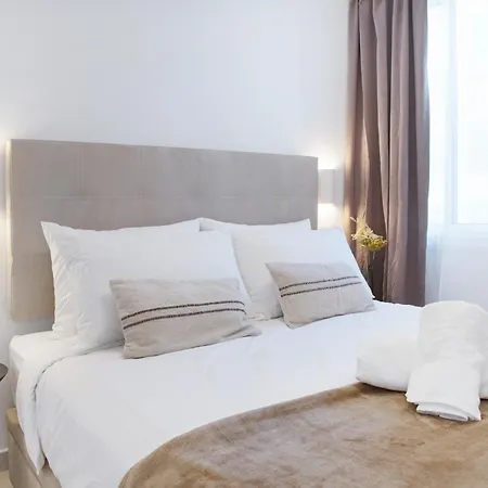 Apartment Modern 1 Bedroom Apartment With Terrace And Ac Near Beach In Las Americas *